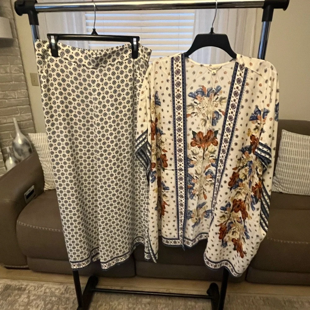 Max Studio Floral Kimono and pant Set - Picture 2 of 5